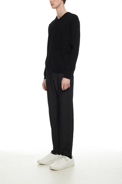 Andy Collection- 2.5D Square Detail Knitted V Neck Top- Black - Johan Ku Shop