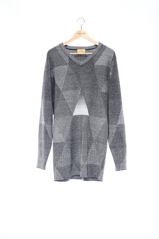 Sean Collection- Triangle Image Graphic Jacquard Knitwear- B/W